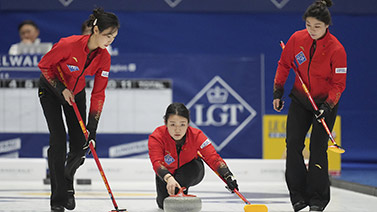 而在创纪录 而在创纪录